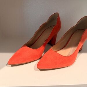 Women's Orange Suede Pointed-Toe Block Heel Pumps